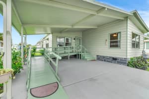 564 Jennifer Circle, Melbourne