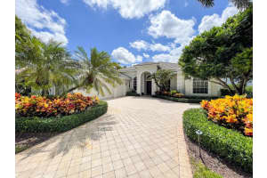 37 Bermuda Lake Drive, Palm Beach Gardens, FL 33418 Sold 12/30/25