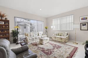 292 Canterbury Drive E, Palm Beach Gardens, FL 33418 - MLS#R11127400