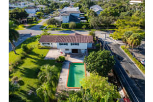 233 NE 11th Street, Boca Raton, FL 33432 - MLS#R11127435