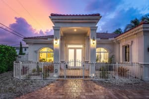 951 NW 2nd Avenue, Boca Raton, FL 33432 - MLS#R11127440