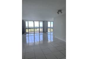2425 Presidential Way 1703, West Palm Beach, FL 33401 - MLS#R11127463