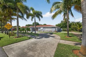 118 2nd Street, Lake Park, FL 33403 - MLS#R11127494