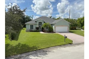 1203 Scarlet Oak Circle, Vero Beach, FL 32966 - MLS#R11127500