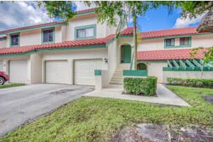 24 Lexington Lane W B, Palm Beach Gardens, FL 33418 - MLS#R11127514