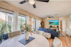 24 Lexington Lane W B, Palm Beach Gardens, FL 33418 - MLS#R11127514