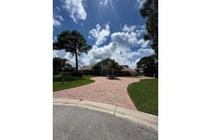 10119 Bay Tree Court, Port Saint Lucie, FL 34986 - MLS#R11127557