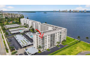 301 Lake Shore Drive 711, Lake Park, FL 33403 - MLS#R11127567
