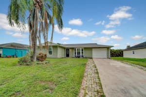 1918 SE Cheltenham Street, Port Saint Lucie, FL 34983 - MLS#R11127631