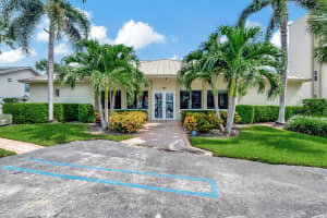 624 Snug Harbor Drive B8, Boynton Beach, FL 33435 - MLS#R11127643