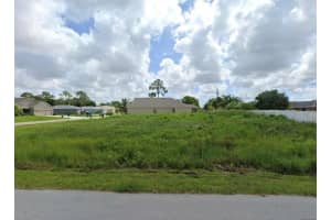 4001 Haycroft Street, Port Saint Lucie, FL 34953 - MLS#R11127655