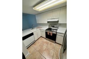 9189 Fontainebleau Boulevard 2, Miami, FL 33172 - MLS#R11127680