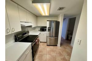 9189 Fontainebleau Boulevard 2, Miami, FL 33172 - MLS#R11127680