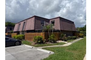 7674 Courtyard Run Run W, Boca Raton, FL 33433 Sold 12/16/25