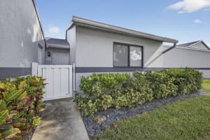 2641 Gately Drive, West Palm Beach, FL 33415 - MLS#R11127734