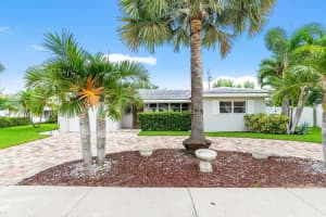 1301 Se 14 Drive, Deerfield Beach