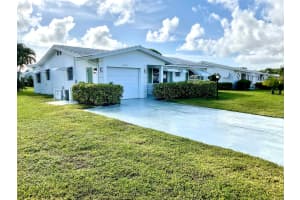 2102 SW 22nd Court SW, Boynton Beach, FL 33426 - MLS#R11127772