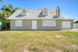5431 SE Grafton Avenue, Stuart, FL 34997 - MLS#R11127774