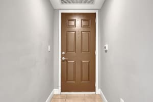 610 Clematis Street, West Palm Beach, FL 33401 - MLS#R11127814