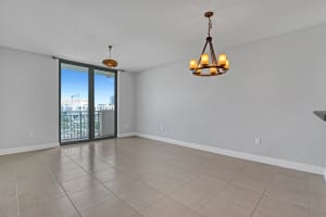 610 Clematis Street 618, West Palm Beach, FL 33401 - MLS#R11127814