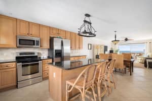 4049 Ocean Drive 505, Vero Beach, FL 32963 - MLS#R11127838