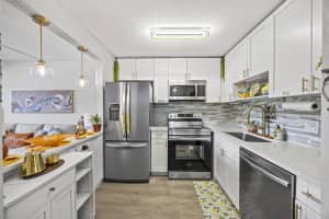 200 Village Green Circle E 202, Palm Springs, FL 33461 - MLS#R11127870