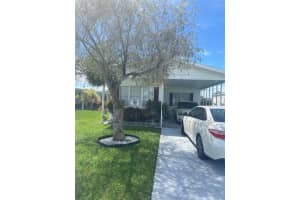 8 Florencia Ln, Port Saint Lucie, FL 34952 - MLS#R11127881