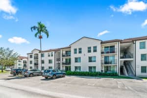 320 Villa Circle, Boynton Beach, FL 33435 - MLS#R11127933