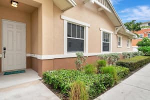 881 Marina Del Ray Lane 1, West Palm Beach, FL 33401 - MLS#R11127941