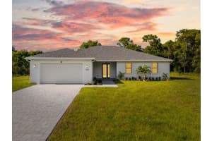 1142 SW Abbey Avenue, Port St Lucie, FL 34953 - MLS#R11127954