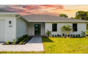 1142 SW Abbey Avenue, Port St Lucie, FL 34953 - MLS#R11127954
