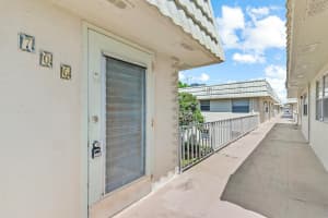 706 Saxony O, Delray Beach, FL 33446 - MLS#R11127992