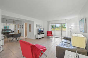 3871 Via Poinciana 104, Lake Worth, FL 33467, Lake Worth, FL 33467 - MLS#R11127996