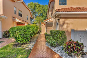 9589 Shadybrook Drive 201, Boynton Beach, FL 33437 - MLS#R11128004