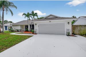 1002 Julia Heights Drive, Lantana, FL 33462 - MLS#R11128014