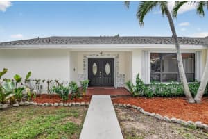 1002 Julia Heights Drive, Lantana, FL 33462 - MLS#R11128014