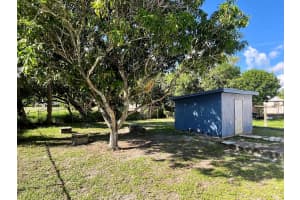 725 W 9th Street, Riviera Beach, FL 33404 - MLS#R11128015