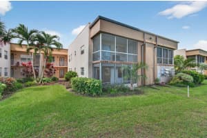 10 Flanders A, Delray Beach, FL 33484 - MLS#R11128051