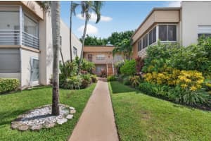 10 Flanders A, Delray Beach, FL 33484 - MLS#R11128051