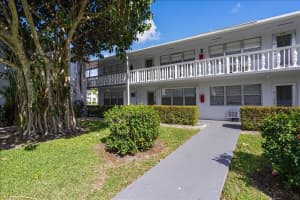 98 Cambridge E, West Palm Beach, FL 33417 - MLS#R11128116