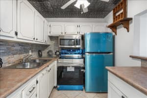 98 Cambridge E, West Palm Beach, FL 33417 - MLS#R11128116