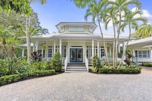 104 Abbie Court, Sewalls Point, FL 34996 - MLS#R11128155