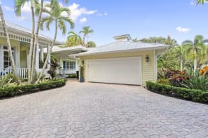 104 Abbie Court, Sewalls Point, FL 34996 - MLS#R11128155