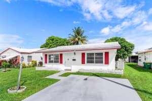 6809 NW 75th Street, Tamarac, FL 33321 - MLS#R11128195