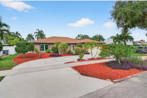 17350 Spring Tree Lane, Boca Raton, FL 33487 Sold 10/31/25