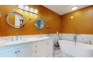 601 SE Karrigan Terrace, Port Saint Lucie, FL 34983 - MLS#R11128210