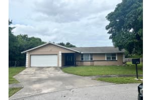 2135 Pinehurst Drive, West Palm Beach, FL 33407 - MLS#R11128218