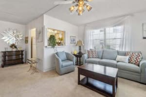 10 Windsor A, West Palm Beach, FL 33417 - MLS#R11128231