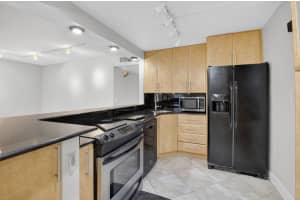 447 Flanders J, Delray Beach, FL 33484 Sold 01/07/26