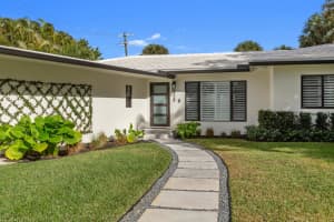 328 N Lakeside Drive, Lake Worth Beach, FL 33460 Sold 11/07/25